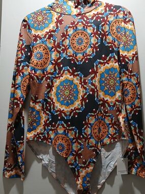 Long-Sleeve Geometric Medallion Bodysuit in Brown & Blue